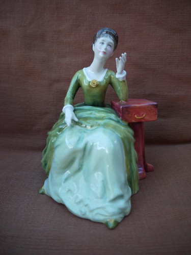 Royal doulton carolyn hn2974 - royal,