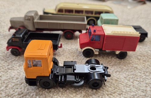 Plastic scale models 1 - scale,