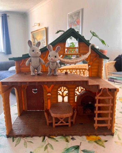 Woodland log cabin doll house - log,