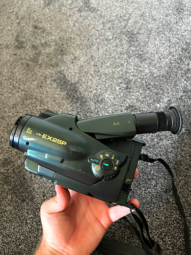 Sanyo ex25p video8 handheld - sanyo, vm-ex25p