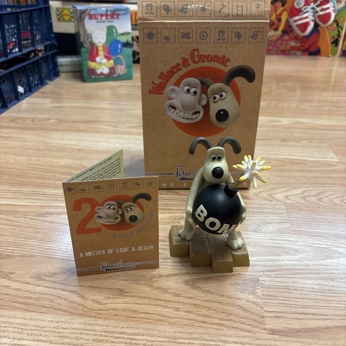Wallace and gromit robert - wallace,