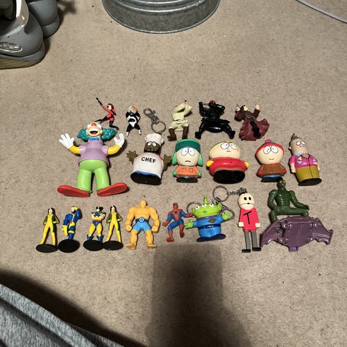 Mixed bundle toy - of, figures