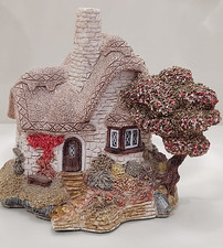 Lilliput Lane,  Beehive