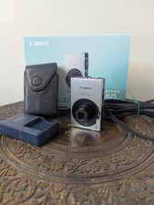 Canon PowerShot IXUS 70 Digital Camera with Charger and Original Box VGC