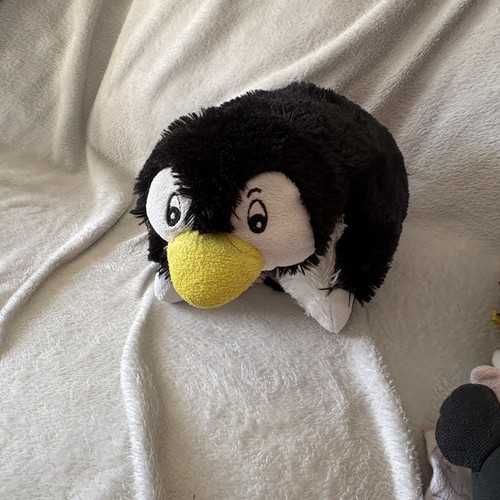 Cozy time penguin hand - time,