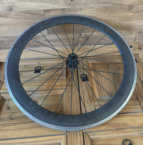 700c carbon fibre - 700c, disc