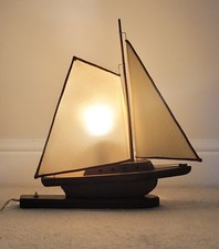 Lovely Vintage Wooden Sailing Boat / Yacht Table Lamp