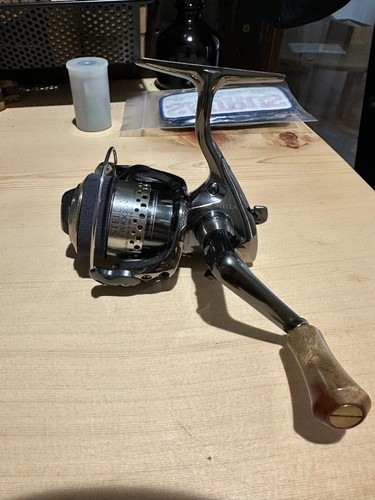 Shimano stella 1000s - 01,