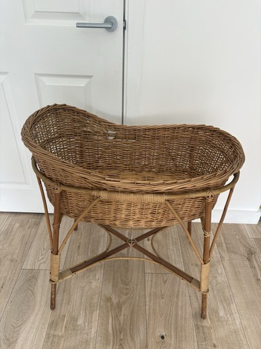 Vintage wicker moses - wicker,