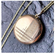 Vintage 9ct GOLD Circle LOCKET - Chester Hallmarked 1953 with 18" Chain - 2.5g