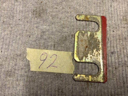 Lower hinge thickness rear