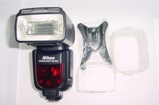 Nikon Speedlight SB-900 Shoe Mount Flash in Mint Condition