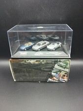 2000 Herpa 1:87 BMW Dealership
