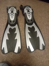 scuba diving fins