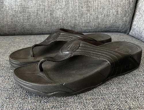 Fitflop black leather look