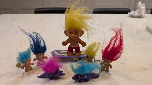 Vintage 1980s troll dolls - x,