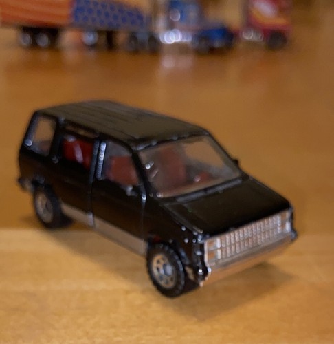 Vintage 1983 matchbox - 1983,