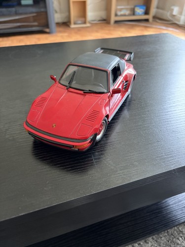 Porsche 930 turbo - 1:18, diecast