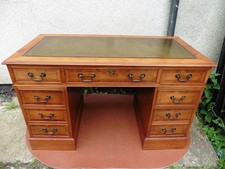ANTIQUE STYLE LEATHER TOP YEW