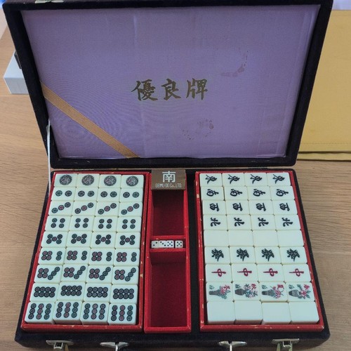 Mahjong tile set vintage - set,