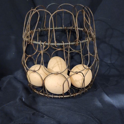 Vintage collapsible wire egg - collapsible,