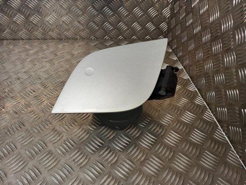Ford focus fuel filler flap - filler,