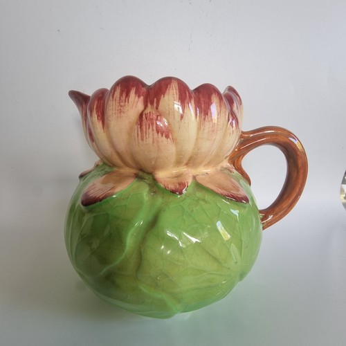 Shorter son lily - shorter, jug