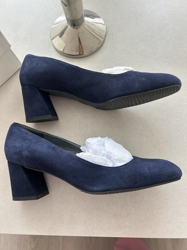 Russell and bromley - navy, court