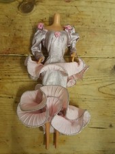 Vintage Barbie sindy Size