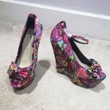 Koi Couture Floral Platform Wedges With Bow Detail In Fuschia Satin NIB