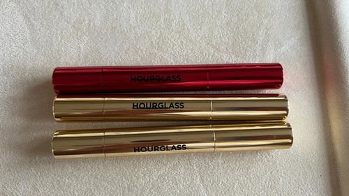 Hourglass phantom volumizing - hourglass,