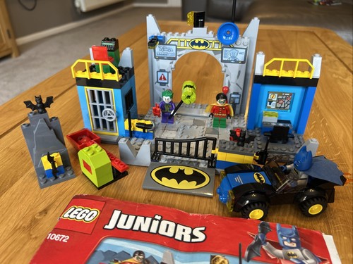 Lego juniors defend the bat - lego,