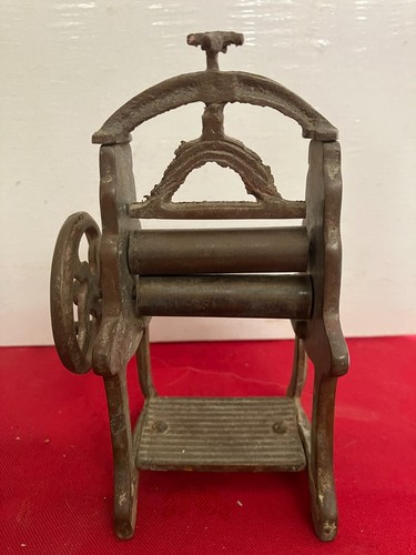 Vintage mangle brass model - vintage,