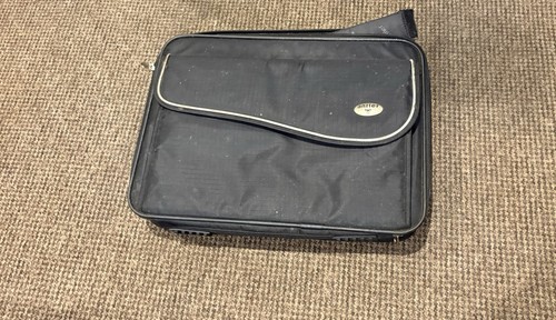 Antler black laptop briefcase - black,