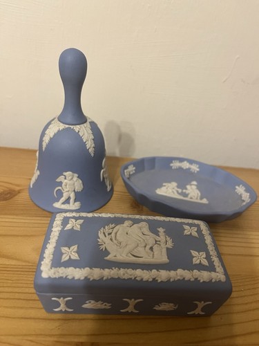 Wedgewood set bell - set, 3.