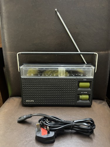 Philips vintage portable radio - philips,
