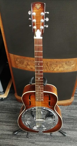 Dobro resonator guitar - dw-90,