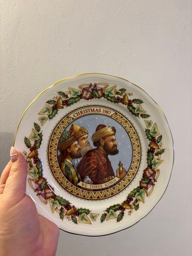 Aynsley christmas plate - aynsley,