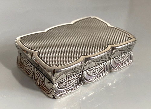 Vintage solid silver scalloped - solid,