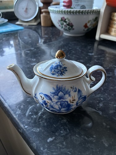 Wade teapot blue - and, white