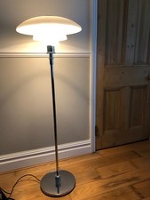 Free standing floor lamp, Poul Henningsen replica, height approx 125 cm