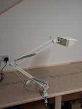 CLARKE MAGNIFYING LAMP VINTAGE INDUSTRIAL DESK LIGHT WITH ARM & GLASS LENS