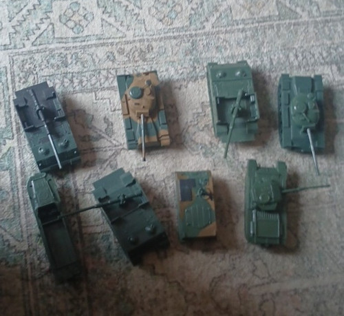 Plastic military tank - plastic,