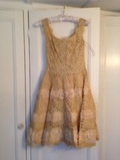 Vintage 1950s/60s Beige Lace