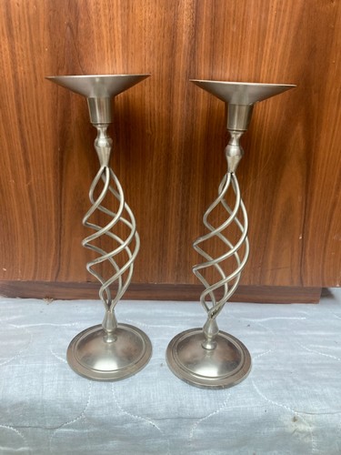 Twisted metal candle stick - metal,
