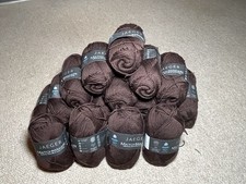 Jaeger Matchmaker 100% Merino Double Knit. 19 X 50g Balls. Rich Chocolate Brown
