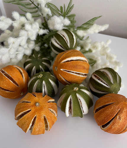 Dried whole split oranges - whole,