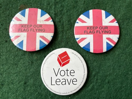 Loyalist etc badges - loyalist,