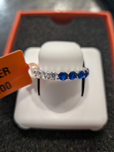 Blue white spinel eternity - &,