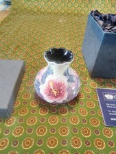 NEW BOXED OLD TUPTON WARE VASE RETIRED RARE